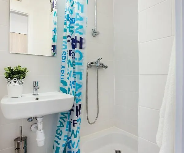 Chillout Dorm By Bookinghost Aparthotel Poznan